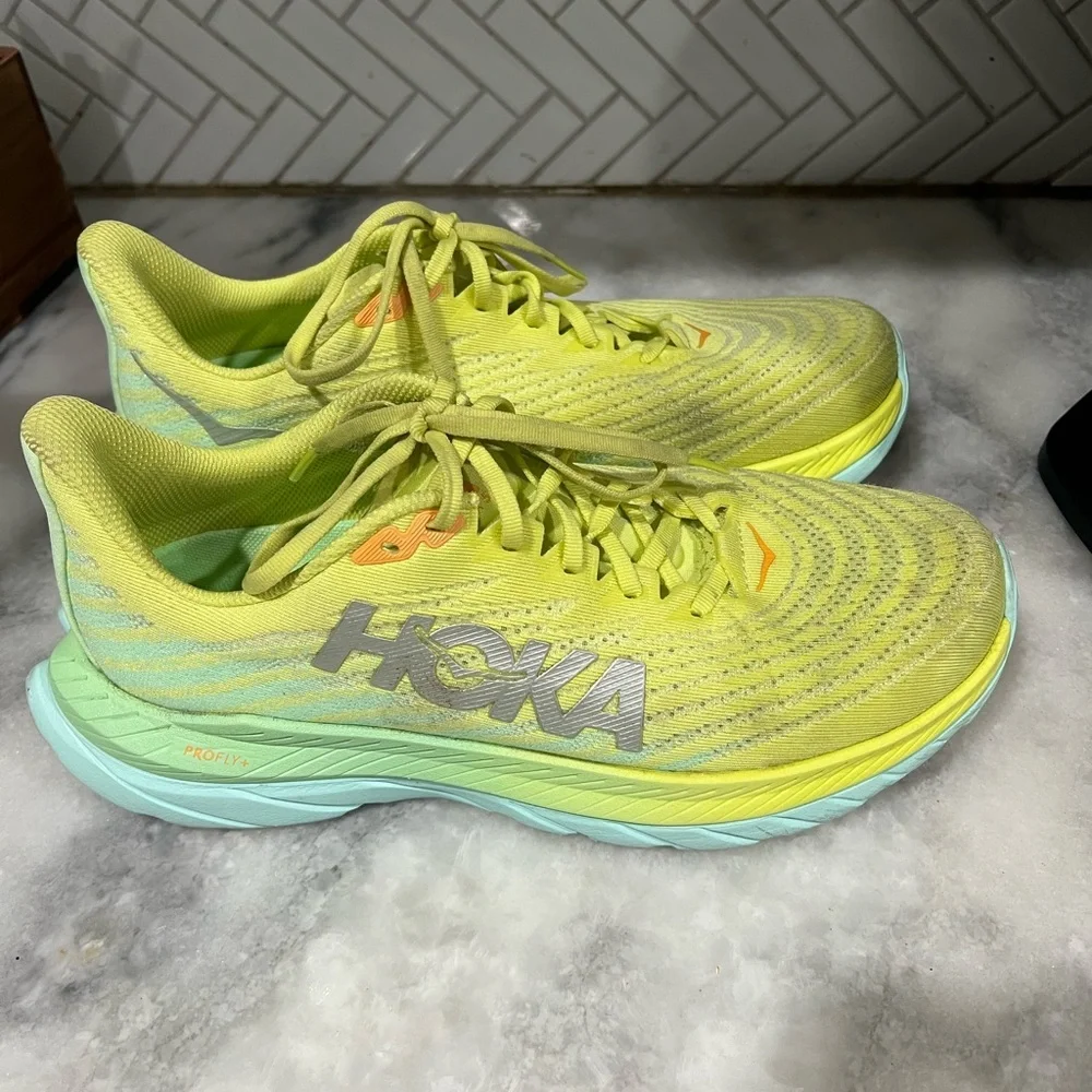 Hoka One One Womens Mach 5 1127894 CGLG Green Running Shoes Sneakers Size 10.5B